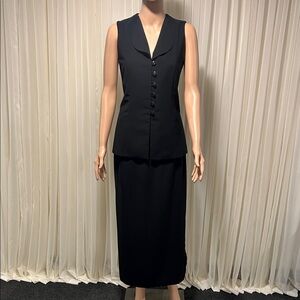 Sophisticated Black Women's Sleeveless Suit